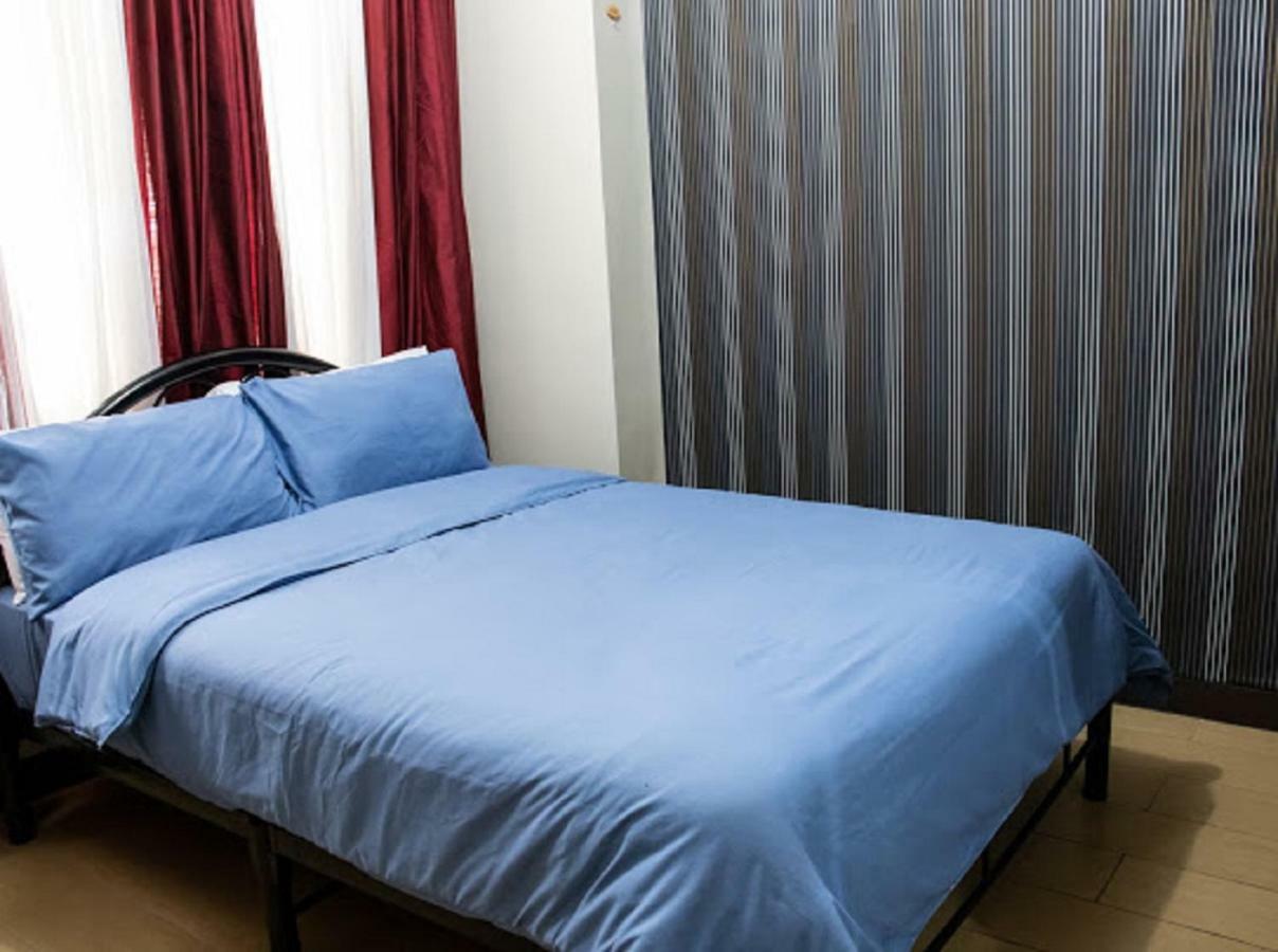 Cubao Manhattan Heights Unit 5A Tower C Quezon City Exterior photo