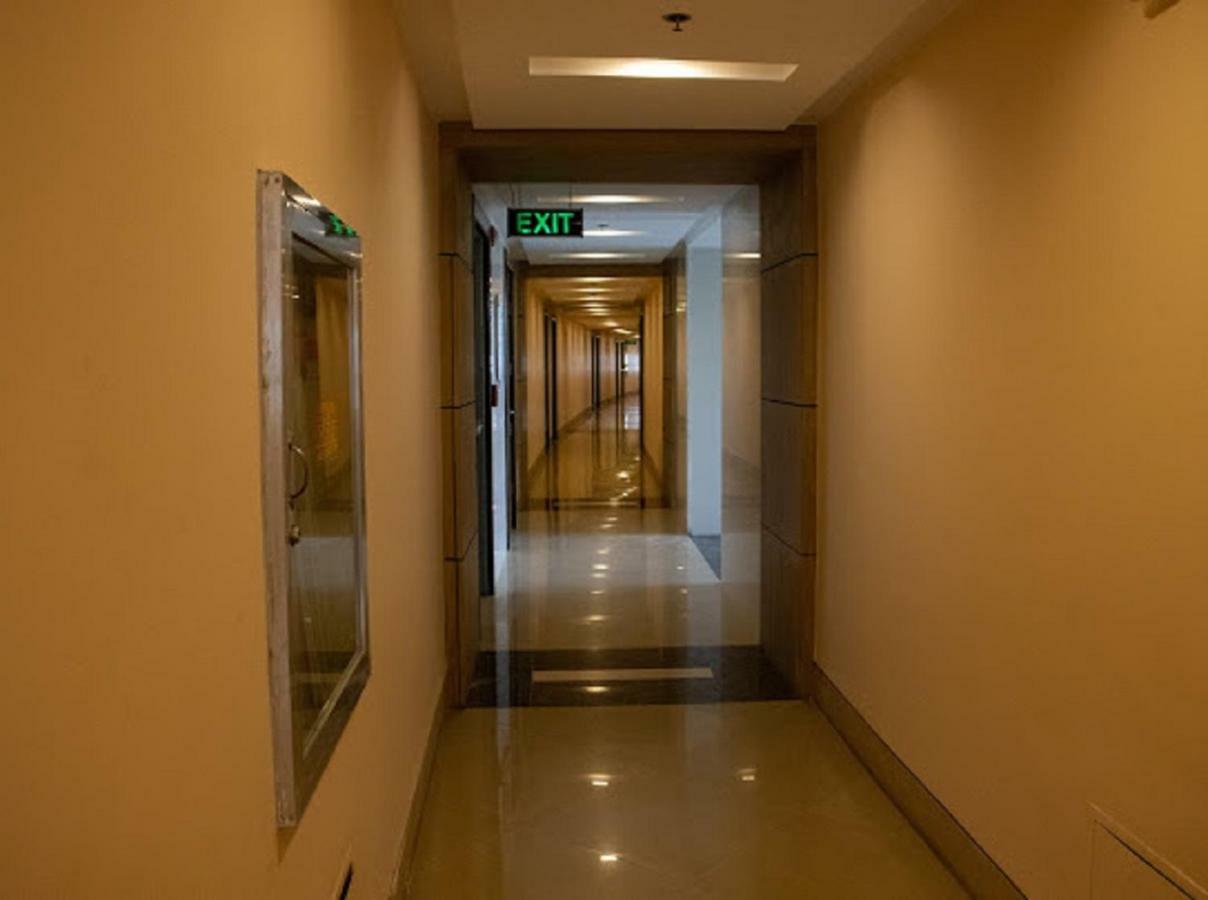 Cubao Manhattan Heights Unit 5A Tower C Quezon City Exterior photo